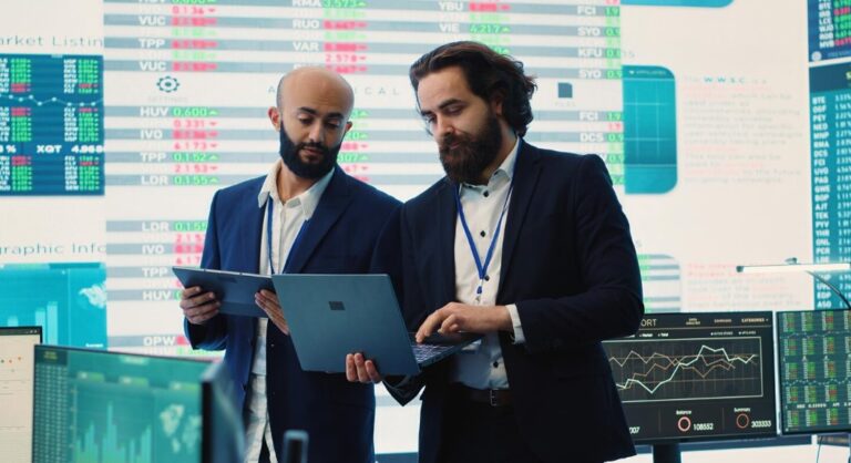 Outsourced CISO vs. In-House CISO: What US Mid-Market Companies Are Getting Wrong in 2025