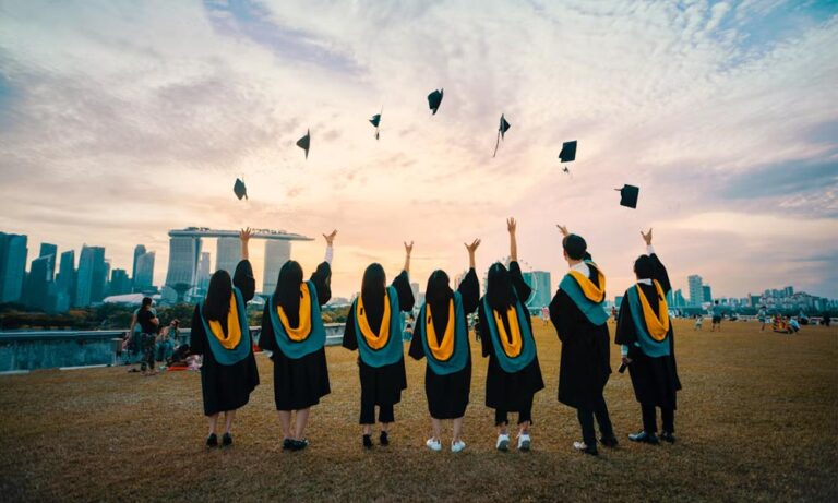 How Pavel Perlov Says Students Can Make Their Scholarship Applications Stand Out